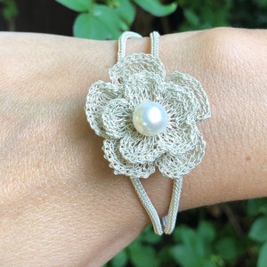Baroque Pearl, Silver Flower Chain Bracelet, Wedding Gift for Women image 4