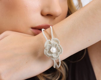 Baroque Pearl, Silver Flower Chain Bracelet, Wedding Gift for Women