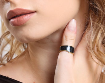 Gold Plated Black Enamel Ring - Stackable, Adjustable, Retro Irregular Edge - Luxury Women's Trending Jewelry