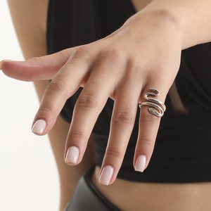 Adjustable Boho Snake Ring – Exquisite 925 Sterling Silver Jewelry