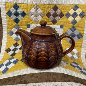 Vintage Arthur Wood MCM 4 Cup Teapot, Aaron Brown Glazed Teapot, Mid-century Modern Teapot