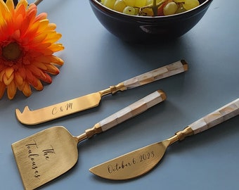 Mother of Pearl Cheese Knife Set - Personalized Cheese Set - Gold Cheese Knives - Charcuterie Board Essentials -Stocking filler -Bride Gifts