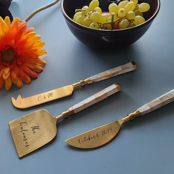 Mother of Pearl Cheese Knife Set - Personalized Cheese Set - Gold Cheese Knives - Charcuterie Board Essentials -Stocking filler -Bride Gifts