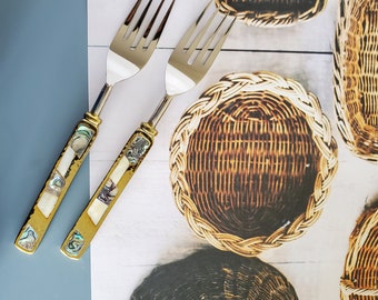 Cake Fork Set-Mother of Pearl, Abalone Inlay on Handles - Engraved Wedding Forks - Bride Groom Forks - Bridal Shower Gift - Wedding Keepsake