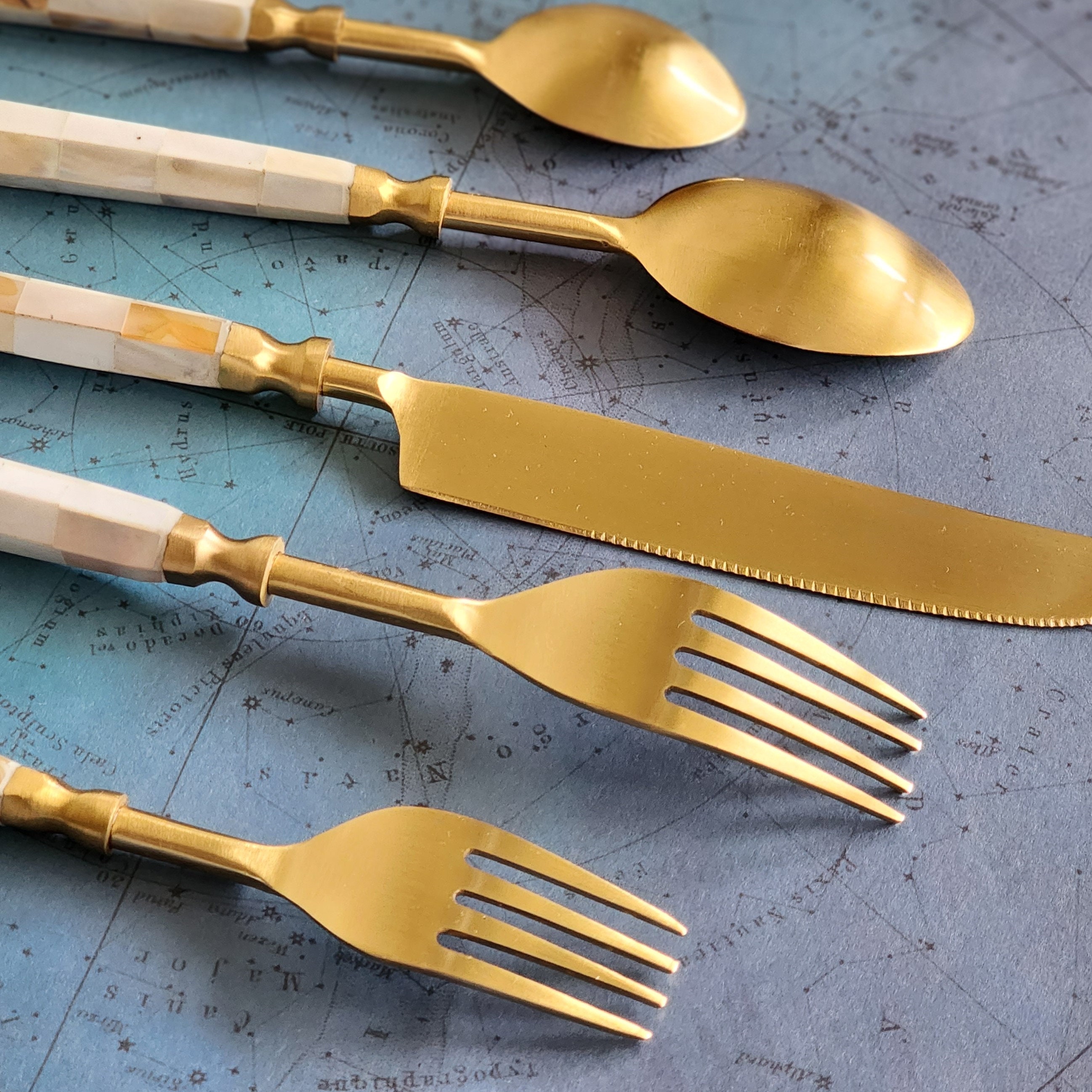 Antique Gold Flatware (Set of 5) - Magnolia