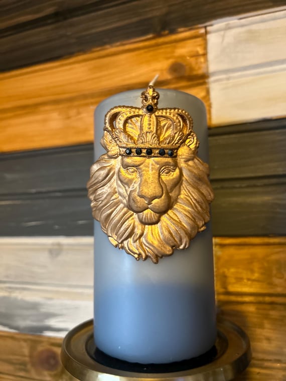 lion candle pin