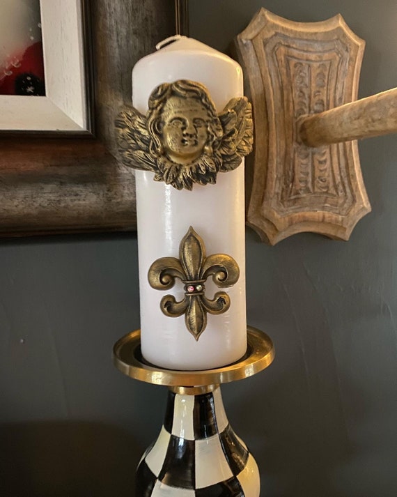 Fleur-de-lis Angle candle pin