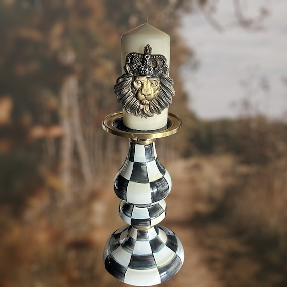 lion head candle pin