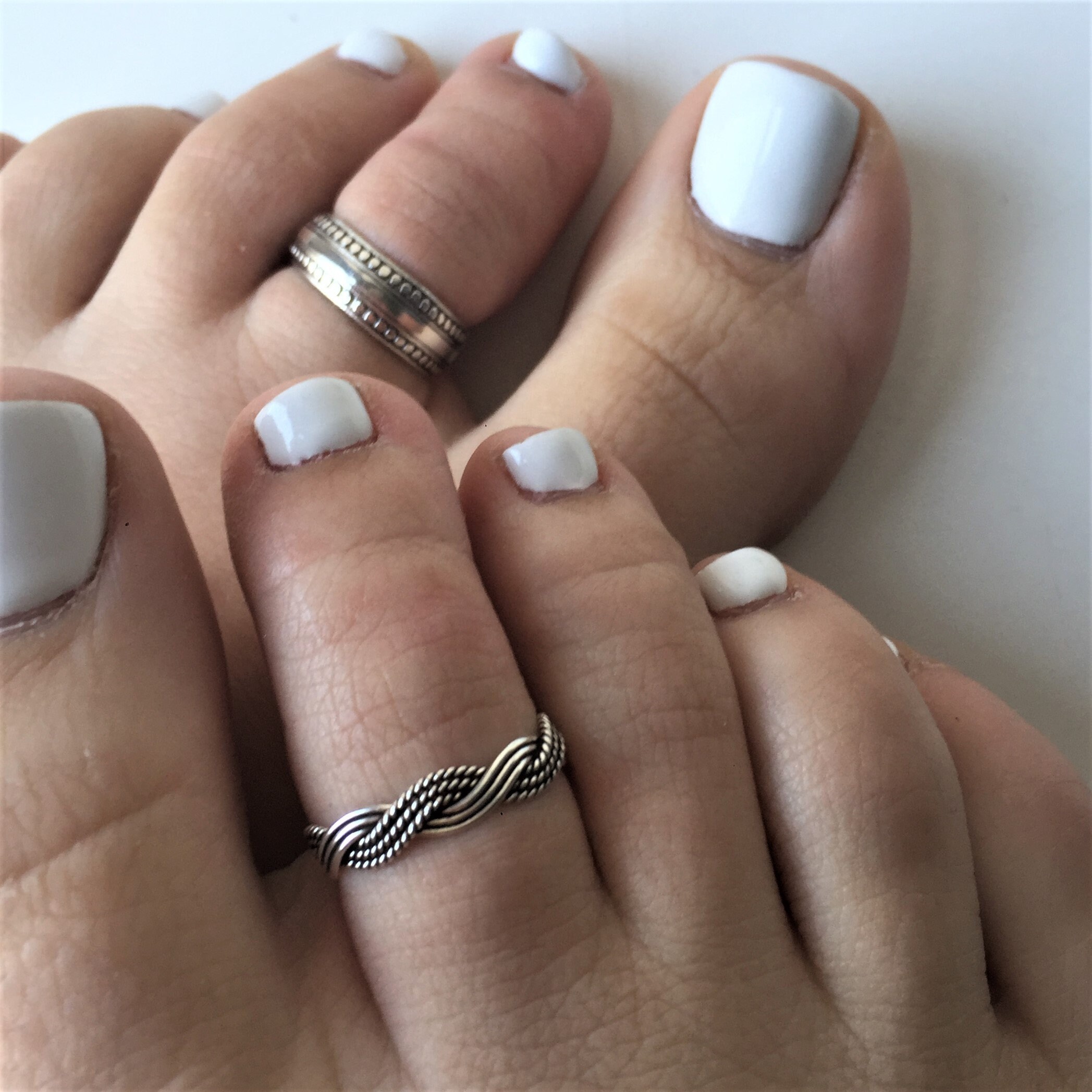 Infinity toe shop ring