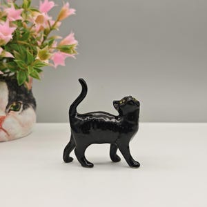 装飾用の陶器製黒猫の置物 - ユニークな陶器製猫のギフト - ディスプレイ用の小さな陶器製猫 - 黒猫好きへのギフト - クリスマスギフト