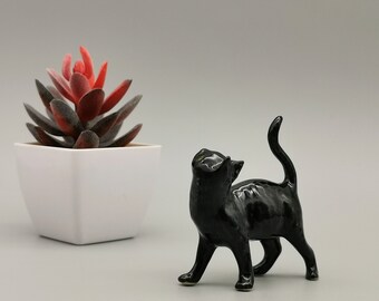 Miniature Black Cat Figurine, Ceramic Black Cat, Best Friend Gift, Size 2.5"