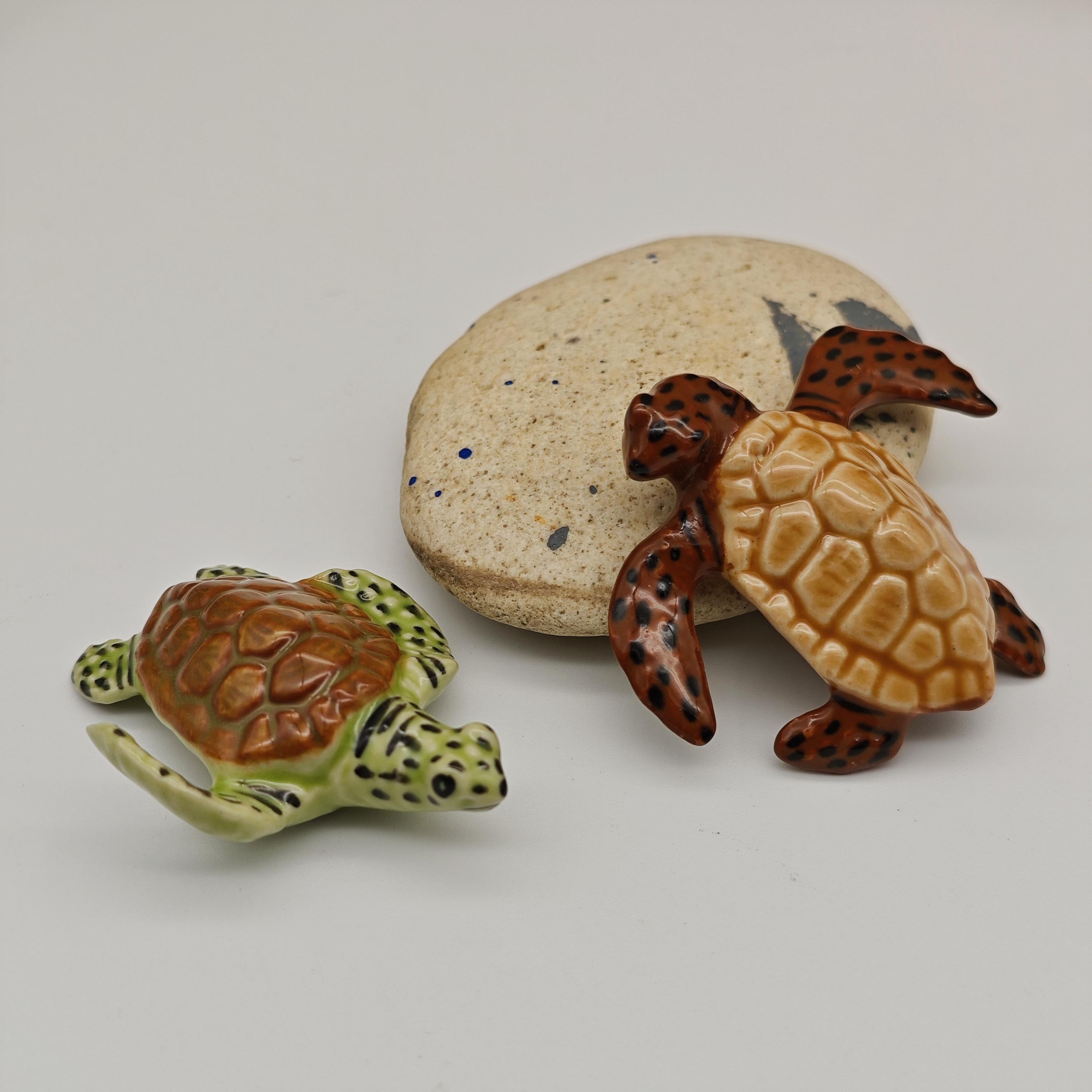 陶器製 ウミガメ 置物 陶器のウミガメの置物：ミニチュア磁器動物像 - Etsy 日本