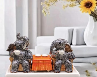 Handmade Ceramic Elephant Salt and Pepper Shakers–Cute Etephant Lover Gift–Unique Kitchen Decor–Housewarming Gift-Ceramic Handmade Gift