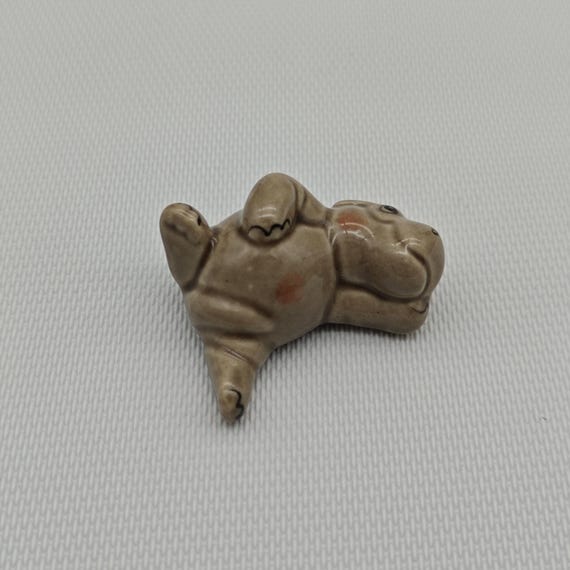 カバの置物 陶器 陶器のカバの置物：眠っているミニチュア動物の像 - Etsy 日本