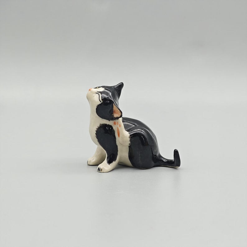 Handmade Ceramic Tuxedo Cat Figurine: Elegant Home Decor