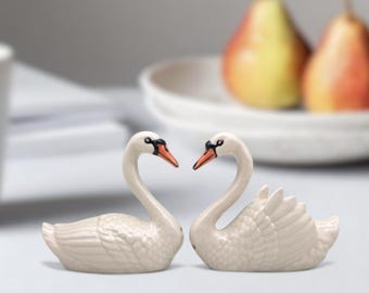 Swan Salt and Pepper Shakers-Cute Swan kitchen decor-Handmade Swan salt and pepper shakers-Unique Kitchen Decor-Swan lover gift ideas