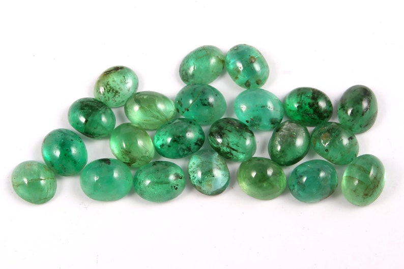 Natural Emerald Cabochon lot 22 pcs size 4x5mm oval Emerald Cab natural stone jewellery making layout 8.15cts