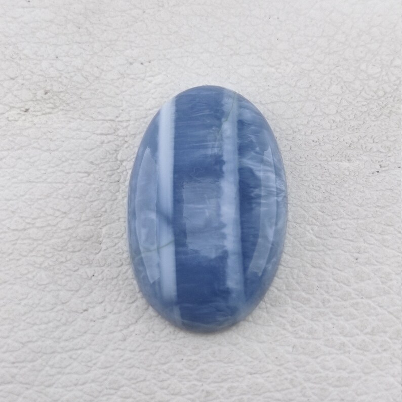 very nice Blue opal heart cabochon size15x25mm loose gemstone cabochon attractive colour Blue opal top quality in jewellery making 13.75 cts
