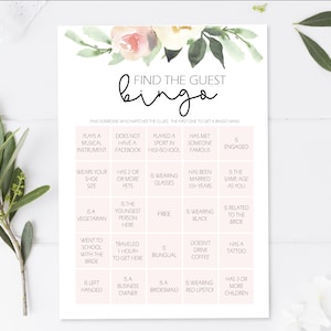 Trouvez l&#39;invité Bingo - Blush et fleurs blanches - Jeu de douche nuptiale - Téléchargement instantané