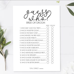 Könnte beinhalten: Eine schwarz-weiße druckbare Hochzeitsspielkarte mit dem Text "Errate wer? Braut oder Bräutigam" und einer Liste von 15 Fragen über das Paar. Jede Frage hat zwei leere Kreise daneben, in die die Spieler ihre Antworten eintragen können.