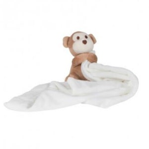 Peut inclure: Une couverture en peluche blanche avec un singe en peluche marron attach&eacute;. Le singe tient la couverture avec ses bras.