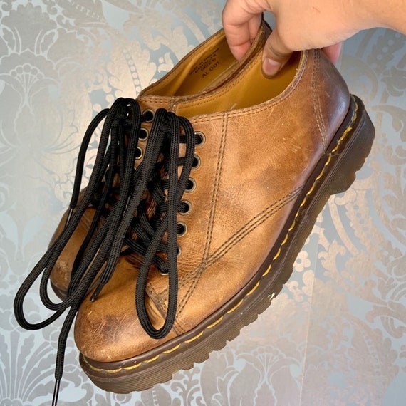 Dr. Martens Vintage 8019/34 Leather Oxford Shoes