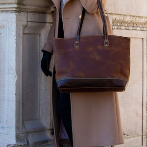 Sac fourre-tout en cuir, Sac fourre-tout en cuir de Cognac, Sac à bandoulière femme, Cadeau pour petite amie, Sac à provisions en cuir, Fourre-tout personnalisé, Sac à main