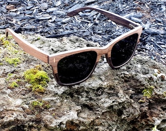 Houten zonnebril, handgemaakt gepersonaliseerd cadeau, gegraveerde zonnebril, houten zonnebril met gepolariseerde lenzen, unisex zonnebril, wayfarer-stijl