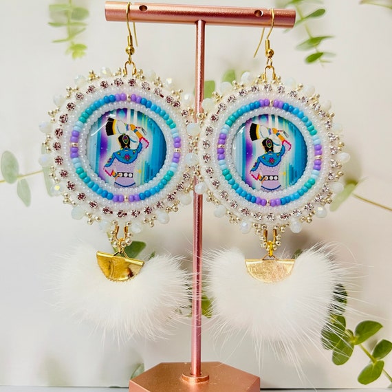 Beaded earrings with mink fur