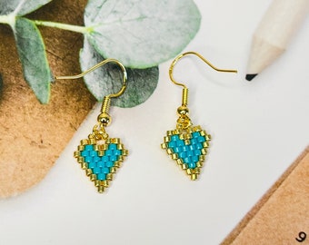 Beaded blue heart earrings