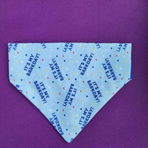 Bandana à enfiler avec col BARKDAY BLEU CLAIR pour chien