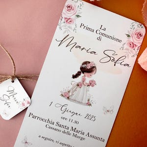 Inviti Prima Comunione bambina, partecipazioni cresima bimba, invito personalizzato con bambolina, colori rosa, partecipazione elegante.