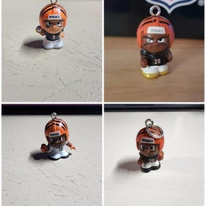 Teenymates | Charms | Bengals | Wybierz z dostępnych numerów
