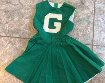 Vintage 1950er Jahre Cheerleader Uniform Grün Cheer Dress Filz Buchstabe G Mid Century Sportliche Uniform Kostüm