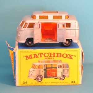 Vintage Matchbox Lesney No 34 C Volkswagoen Camper 1967 with original box