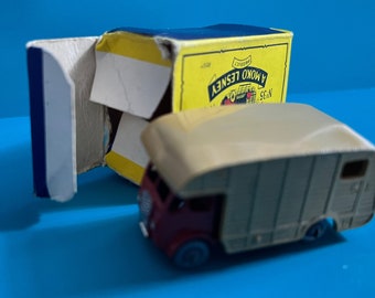 MATCHBOX N° 35A MARSHALL HORSEBOX 1957 MATCHBOX N° 35A MARSHALL HORSEBOX 1957 Matchbox Lesney No.35a