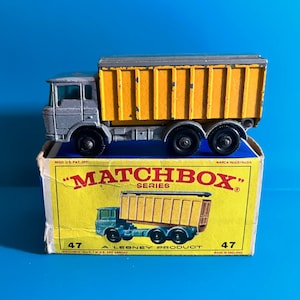 Vintage Matchbox Lesney No 47c DAF Tipper Container Truck 1968 with original box