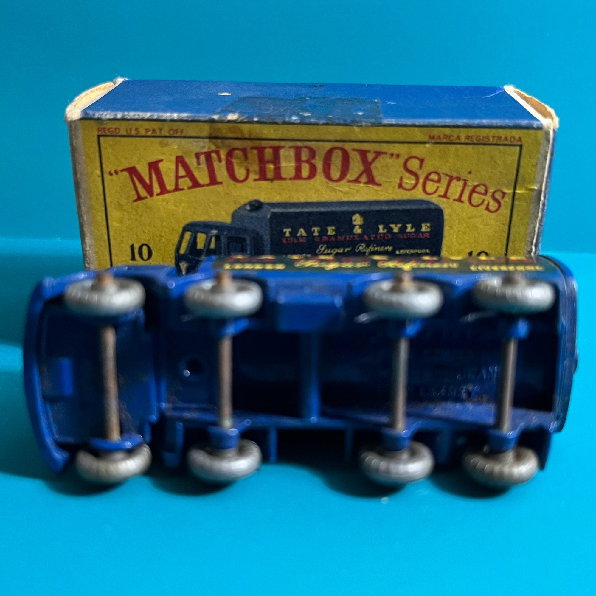 MATCHBOX N°10 SUGAR CONTAINER TRUCK 1961 Vintage Matchbox Lesney No 10c Sugar Container Truck 1961