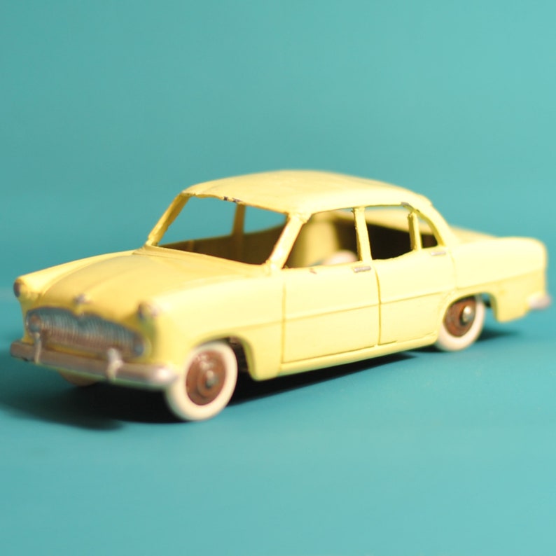 Simca Versailles Dinky Toys Ref 24z - Voiture Miniature Vintage Jaune Toit Noir, Fabriqué En France - Collection Voiture Ancienne