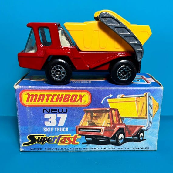 Vintage Matchbox Superfast No 37c Skip Truck 1976 with original box