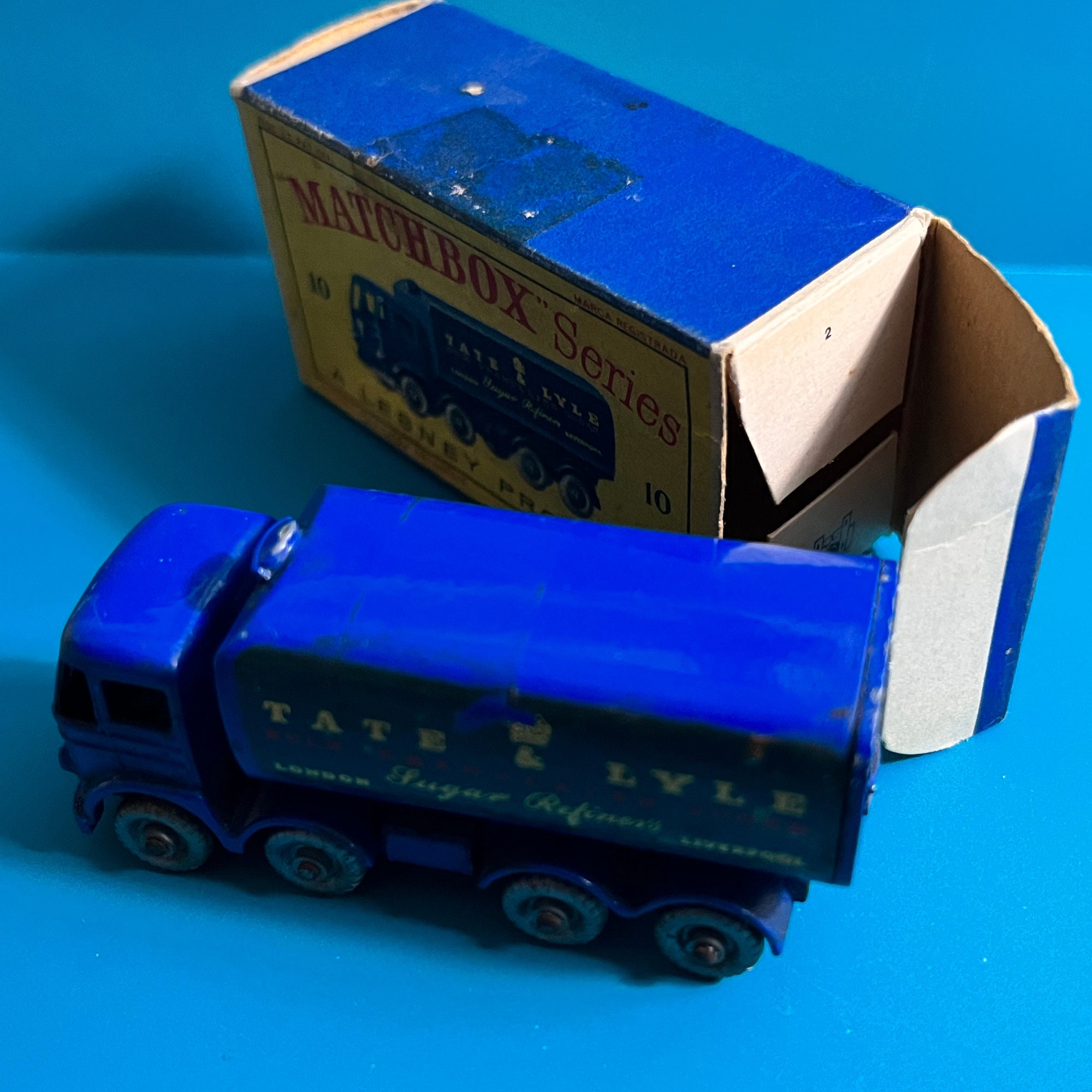 MATCHBOX N°10 SUGAR CONTAINER TRUCK 1961 Vintage Matchbox Lesney No 10c Sugar Container Truck 1961