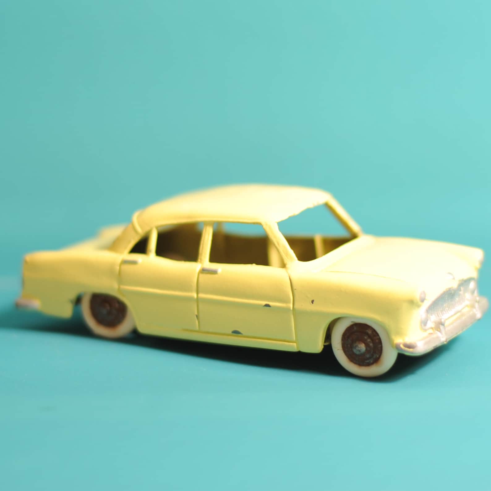 Dinky Toys 24Z Simca Versailles Bleu Ivoire – Meccano Made In France, échelle 1/43