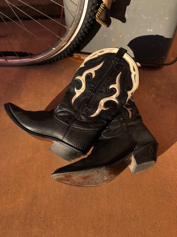 Black Snake Cowboy Boots / women’s 7 1/2 / Vintage Bl… - Gem