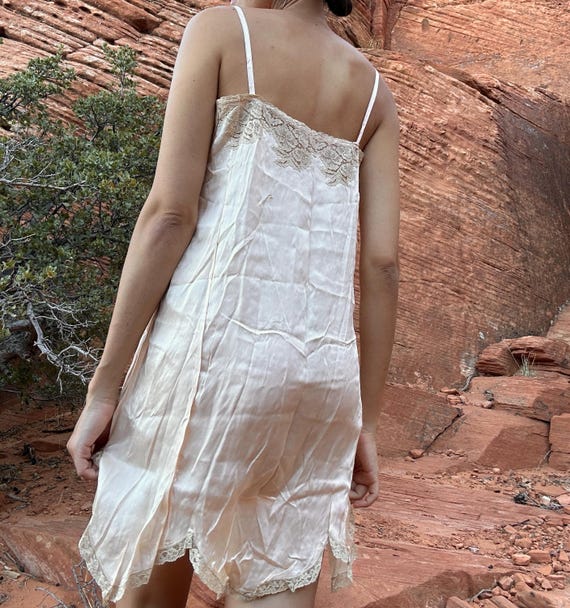 Soie V Back Slip Dress in Blush