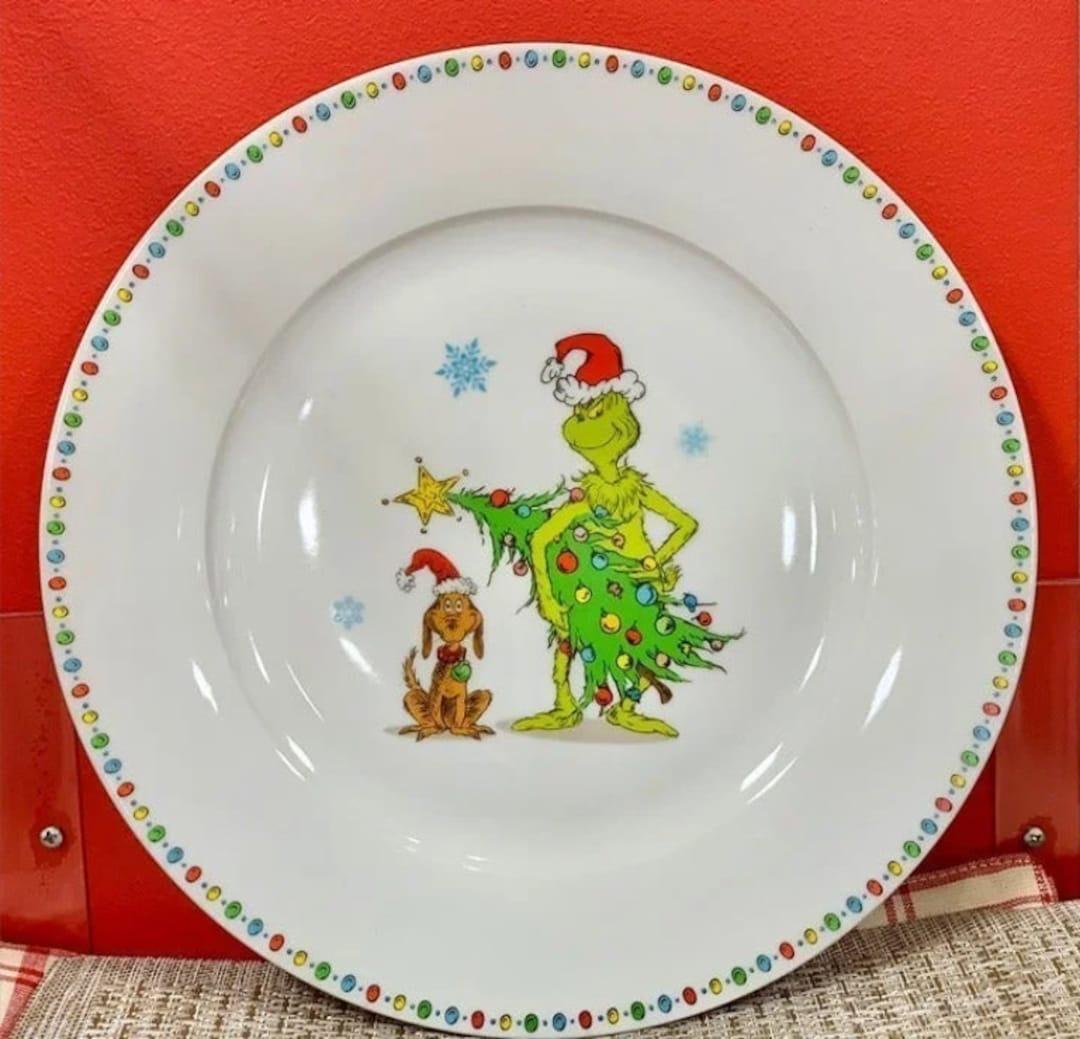 The Grinch Christmas Twelve 12 Dinner Plates NEW 2023 Etsy