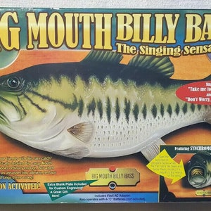Vieille Plaque Ovale Big Mouth Billy Bass, Le Poisson Chanteur De Gemmy – Il Fonctionne Encore Un Peu !