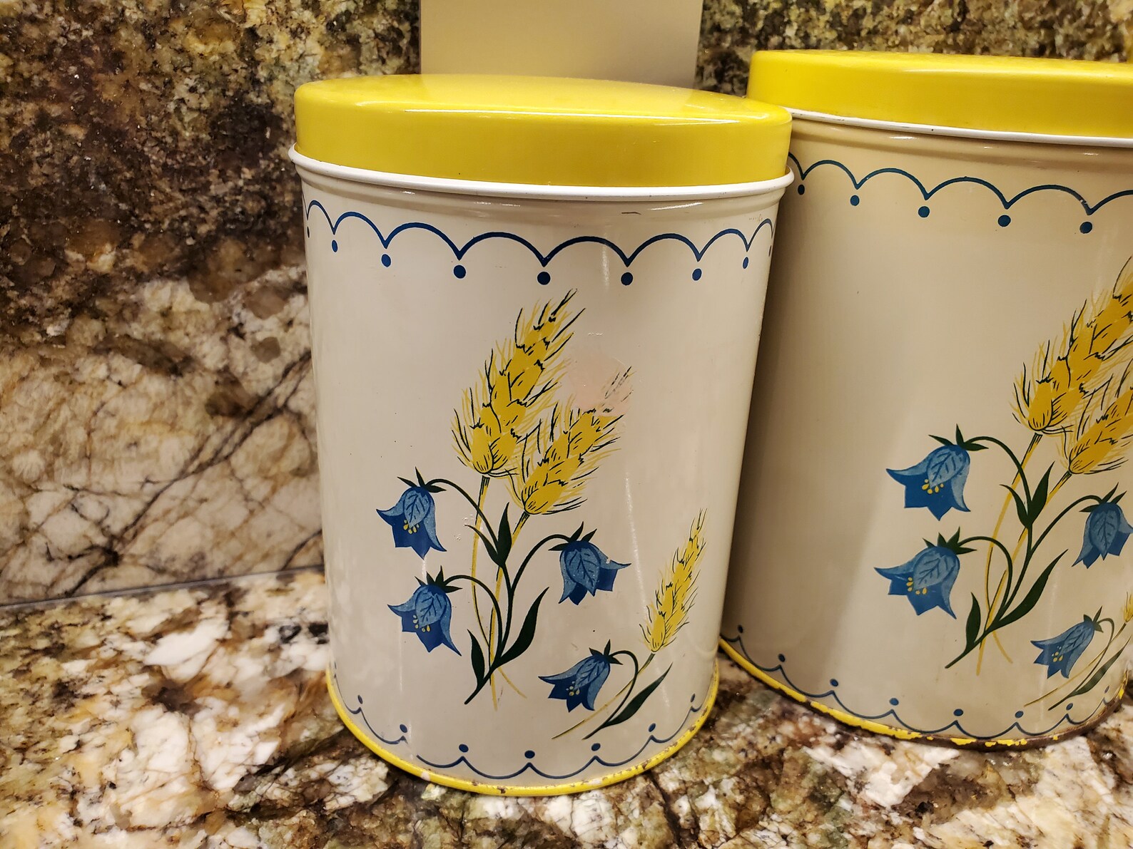 Vintage Bluebells Wheat Metal Colorware Decoware Like Etsy