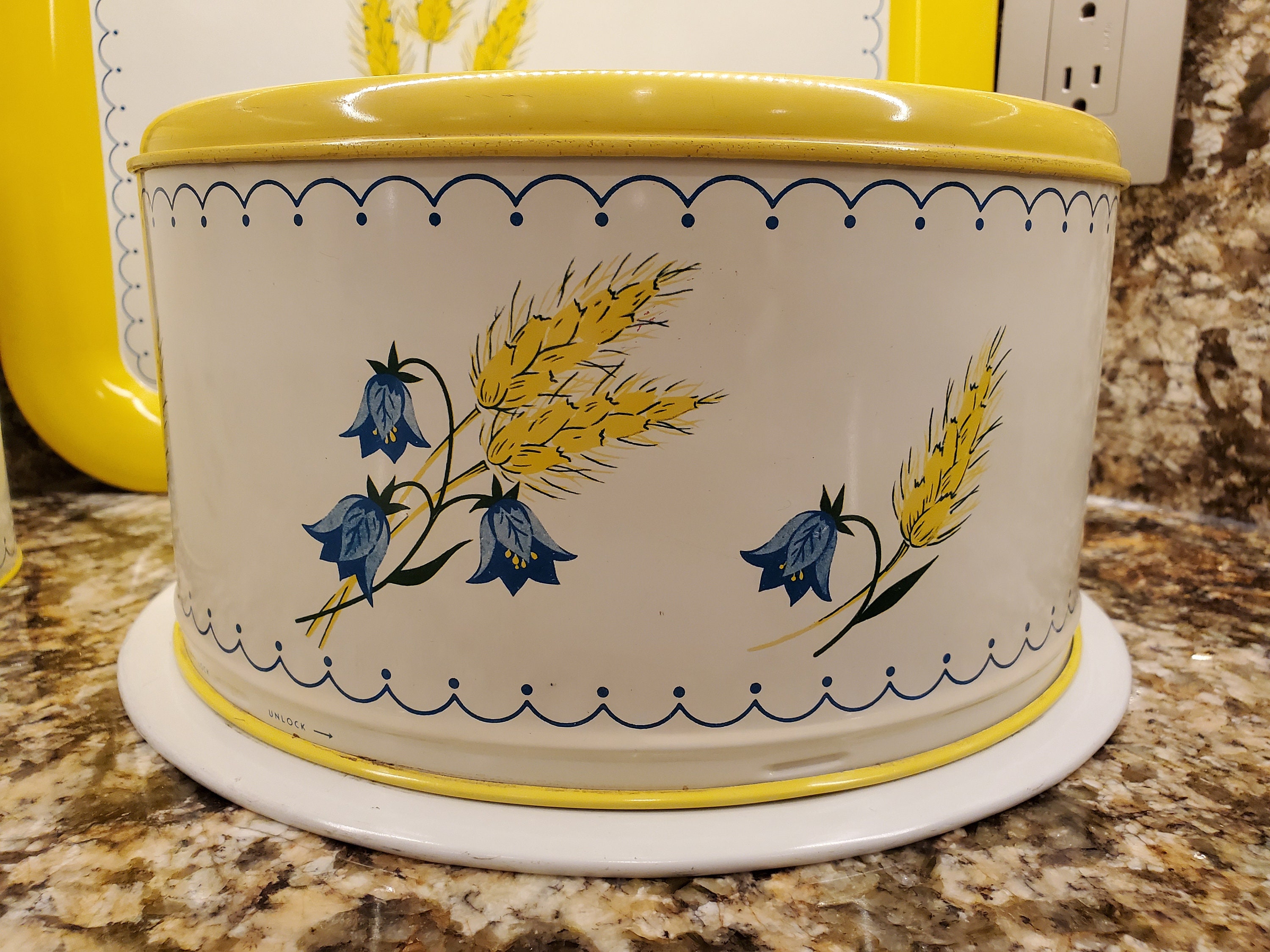 Vintage Bluebells Wheat Metal Colorware Decoware Like Etsy