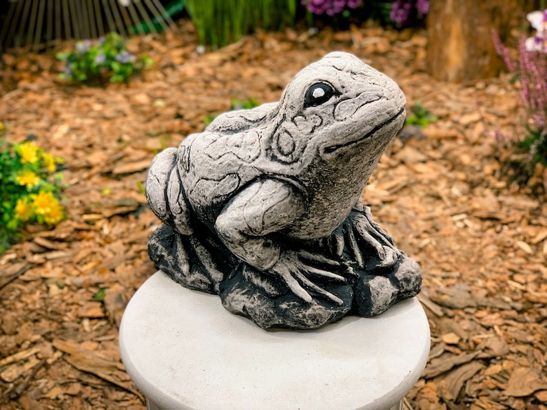 Frog Statue Large Green Frog Concrete Garden Frog Garden | Etsy