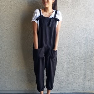 linen overalls outfit